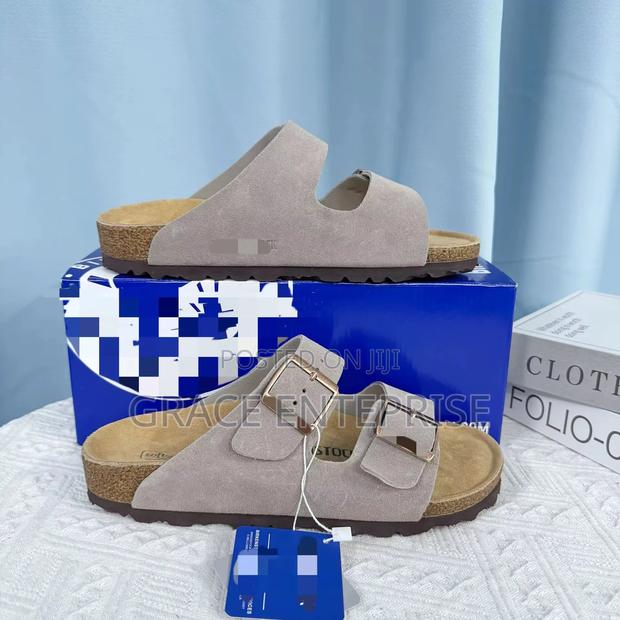 Quality and Affordable Birkenstock in Diff Sizes and Colors · Photo 1