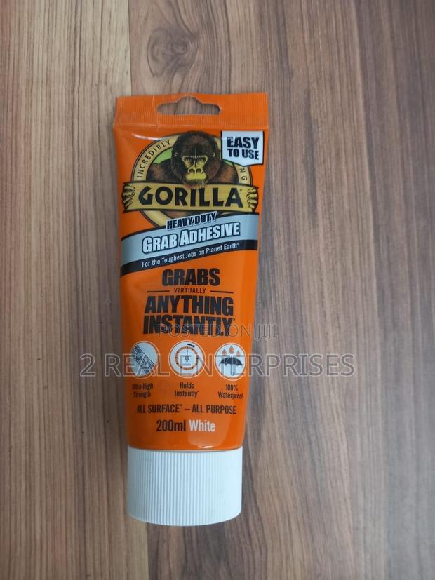Gorilla Heavy Duty Grab Adhesive 200ml White · Photo 1