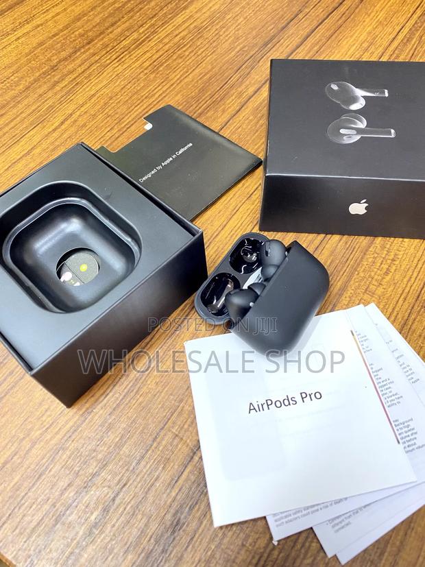 Airpods Pro (Black) · Photo 2