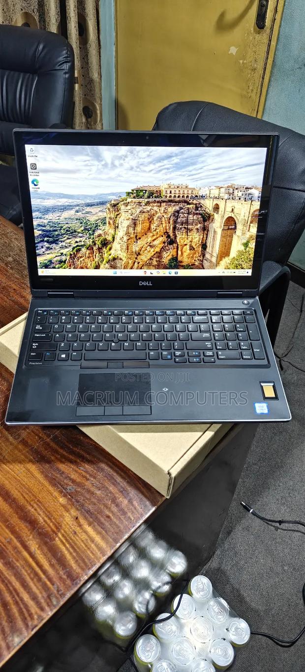 Laptop Dell Precision 7530 12GB Intel Core i7 SSD 512GB · Photo 5