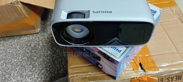 Projector Philips 100" Teleview( Neo Pix Prime 2)Usa · Photo 1