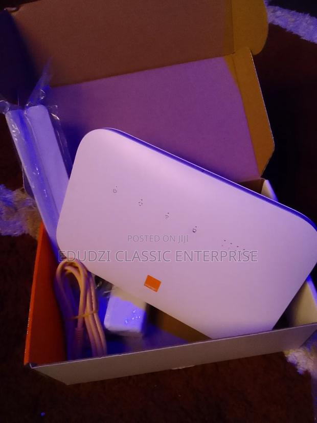 Best 5g Universal Flybox Router 543 · Photo 1