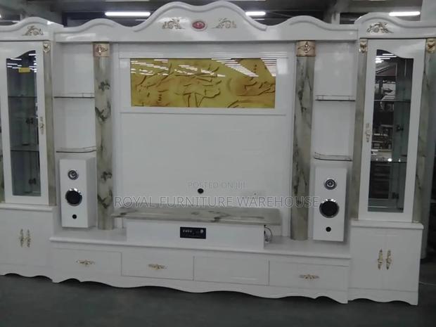 Foreign Type Tv Unit Stand · Photo 1