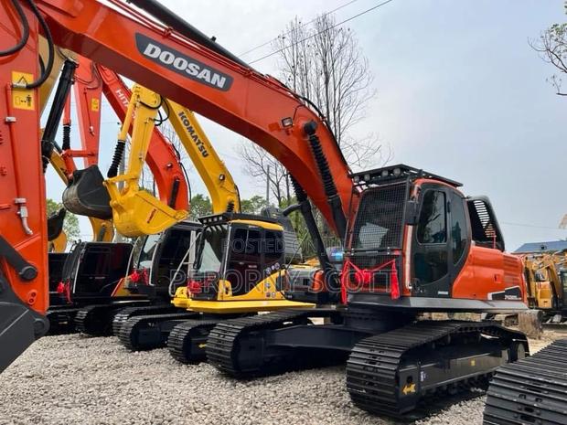 Excavator for Rent Any Location · Photo 6