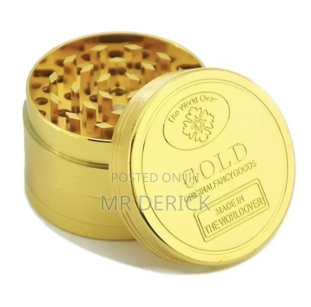 Golden Herbs Grinder 4 Parts Zinc Alloy 40mm Tobacco Crusher 1.57 Inch · Photo 1