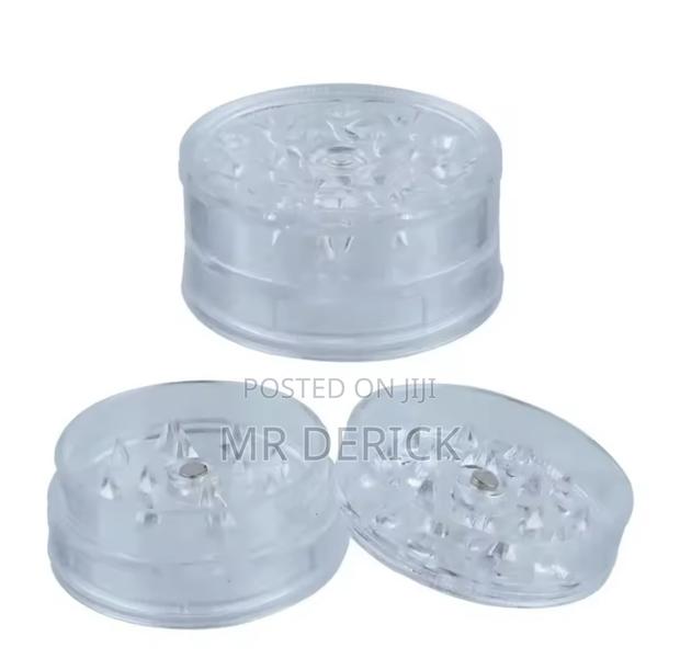 Plastic Mini 3 Layer Tobacco Grinder Smoke Cutter Cigarette Crusher · Photo 2