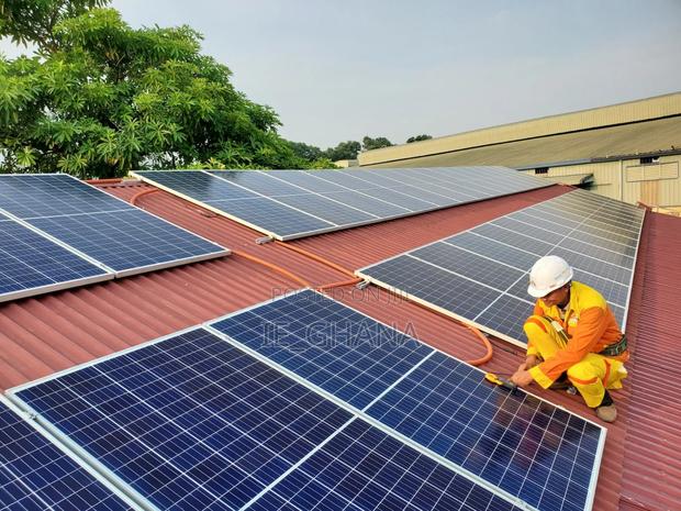 Solar Power Installation and Maintenance · Photo 3