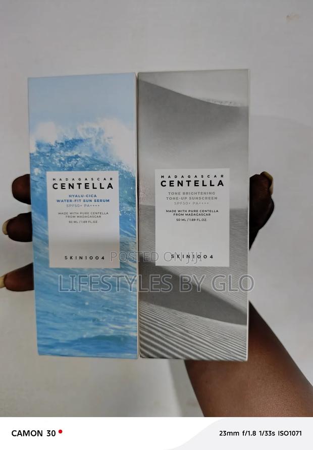 Skin1004 Madagascar Centella Brighting Sunscreen Spf50+ Pa++ · Photo 1