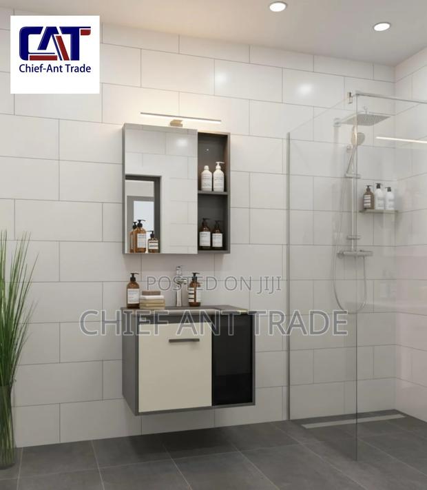 60cm Cabinet Basin With Cabinet Mirror · Photo 1