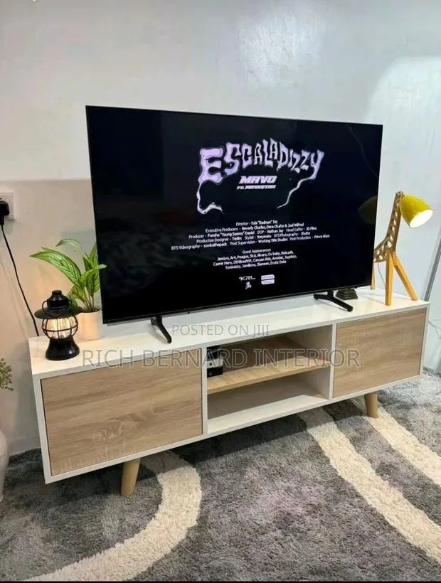 4 Feet Tv Stand · Photo 1