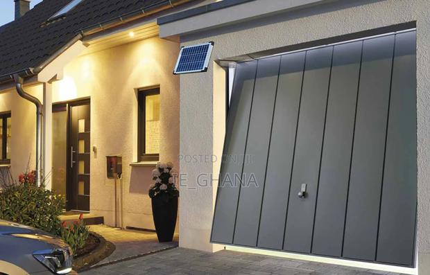 Solar Garages Door · Photo 2