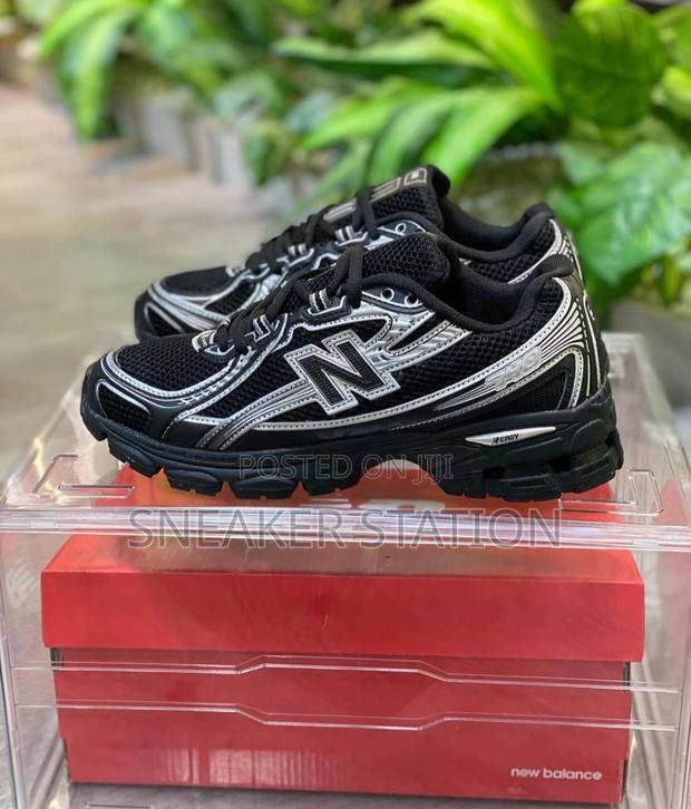New Balance 740 Available · Photo 2