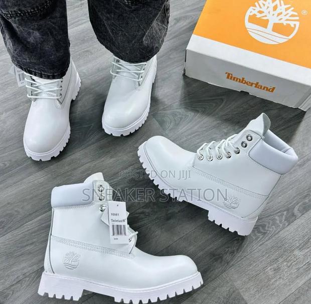 Authentic Timberland Boot All White · Photo 1