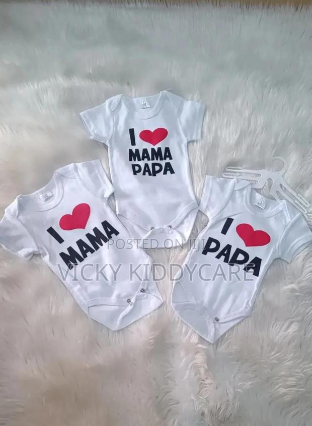 3 PCS I Love Ma and Papa Body Suit · Photo 1