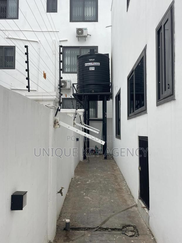 4bdrm House in Unique Key Agency, East Legon for rent · Photo 4