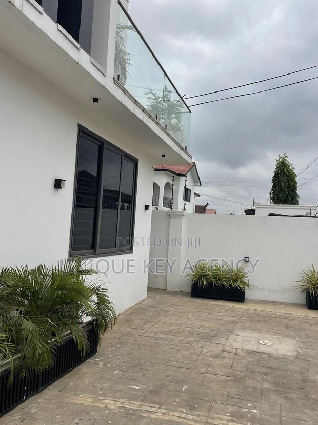 4bdrm House in Unique Key Agency, East Legon for rent · Photo 2