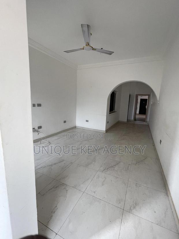 3bdrm Apartment in Unique Key Agency, East Legon for rent · Photo 4
