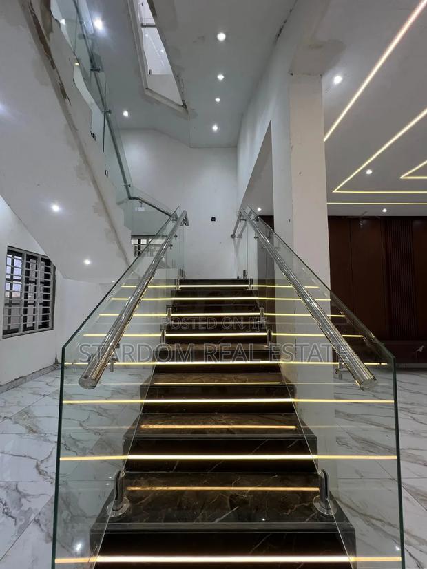 4bdrm Duplex in Ashaley Botwe for sale · Photo 5