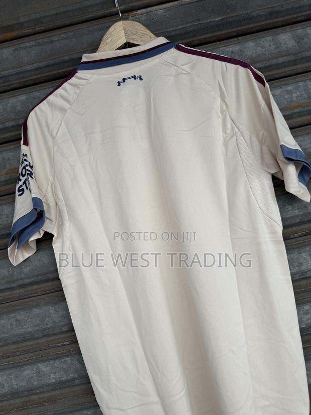 Ajax 2025/2026 Third Jersey _ Ajax 2025/2026 Third Kit · Photo 2