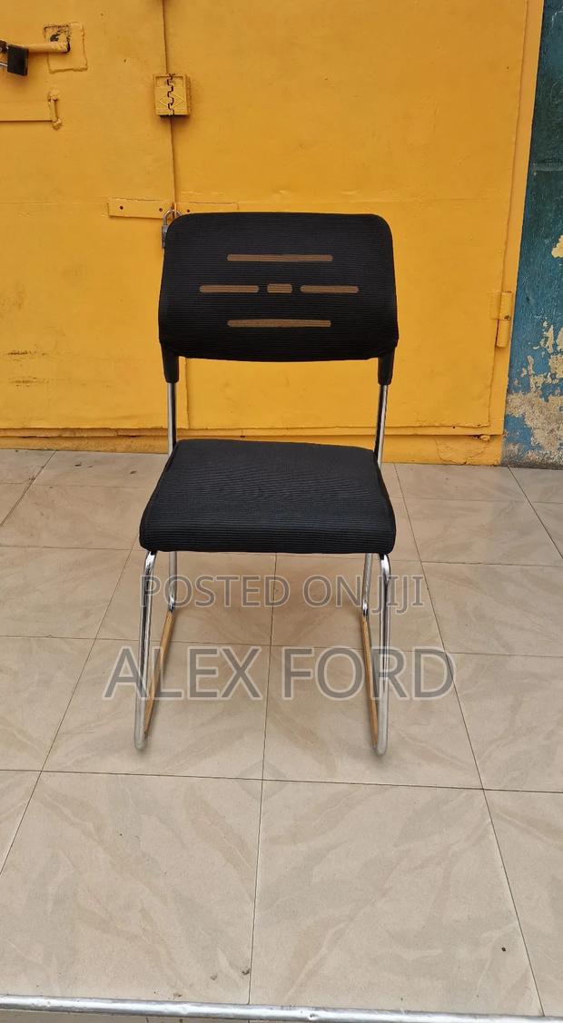 Guest Chairs · Photo 2