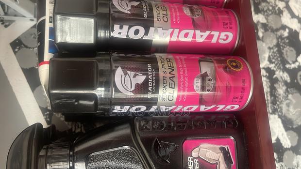 Sticker and Pitch Cleaner · Photo 1