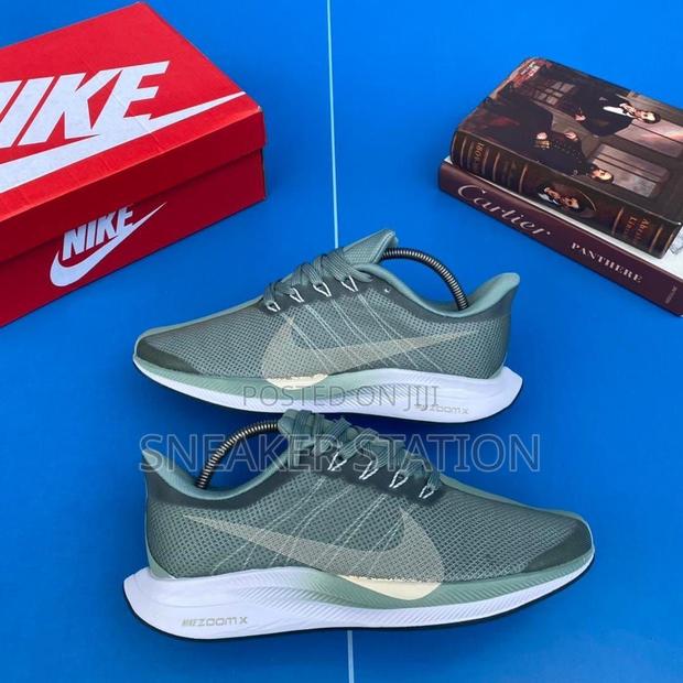 Nike Air Zoom Trainers · Photo 2