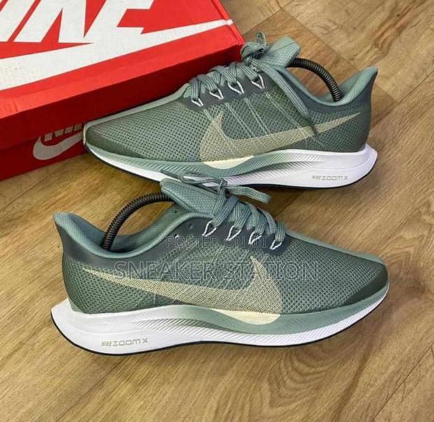 Nike Air Zoom Trainers · Photo 1