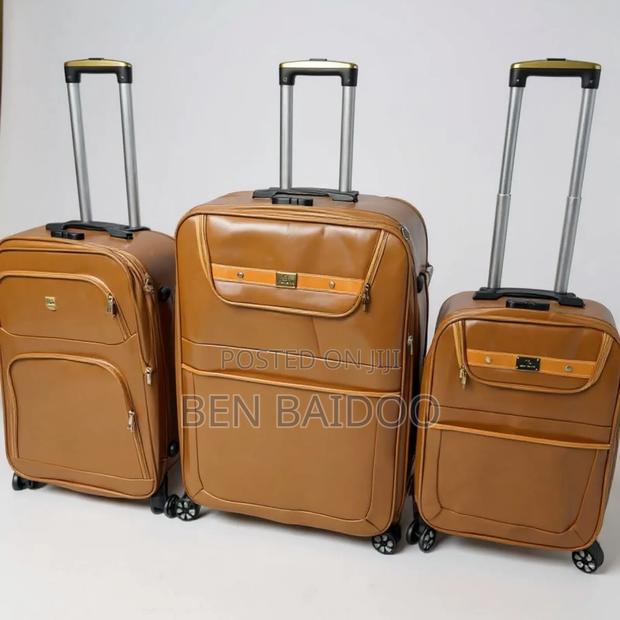 Leather Travel Bag 3-Set(Sleek Beautiful Designs) · Photo 2