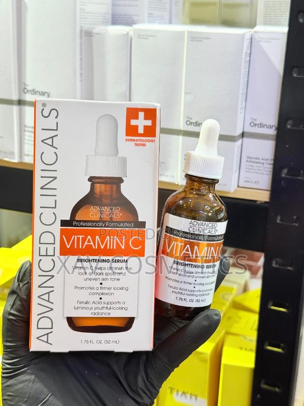 Advanced Clinical Vitamin C Serum · Photo 1
