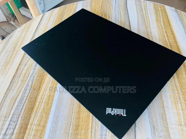 Laptop Lenovo Thinkpad T15 Gen1 12GB AMD Ryzen 7 SSD 256GB · Photo 2