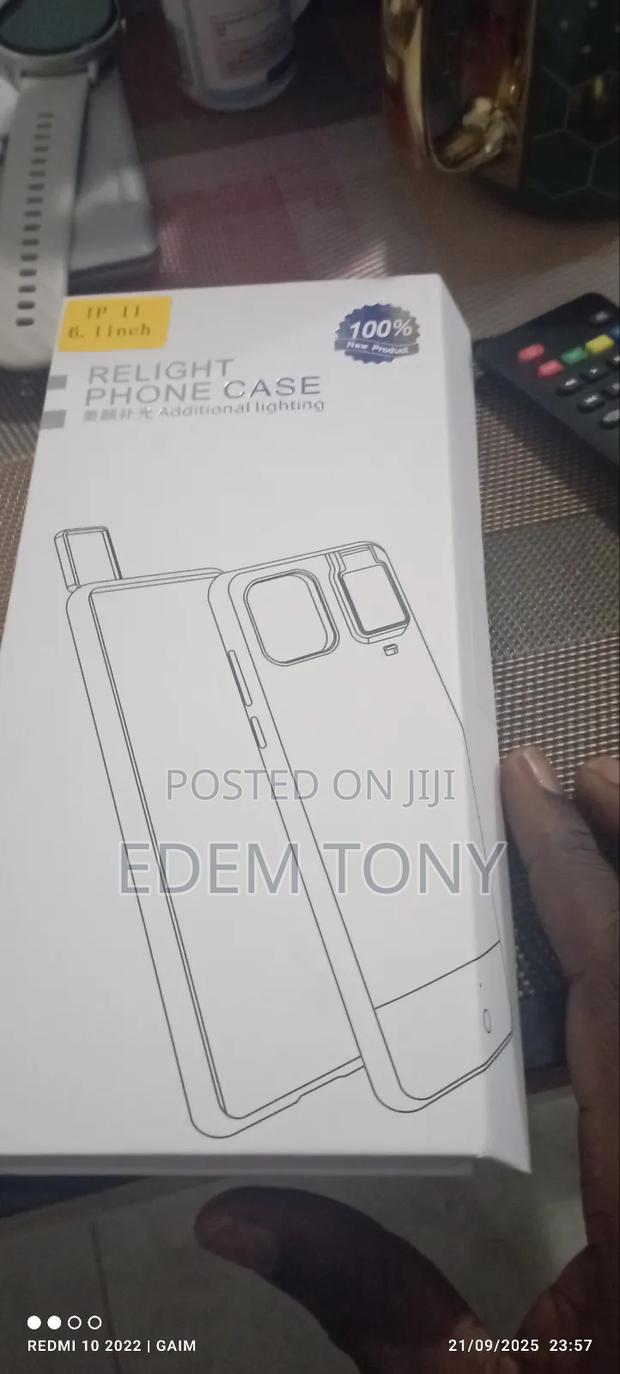 iPhone 11/11 Pro Selfie Light Up Case · Photo 2