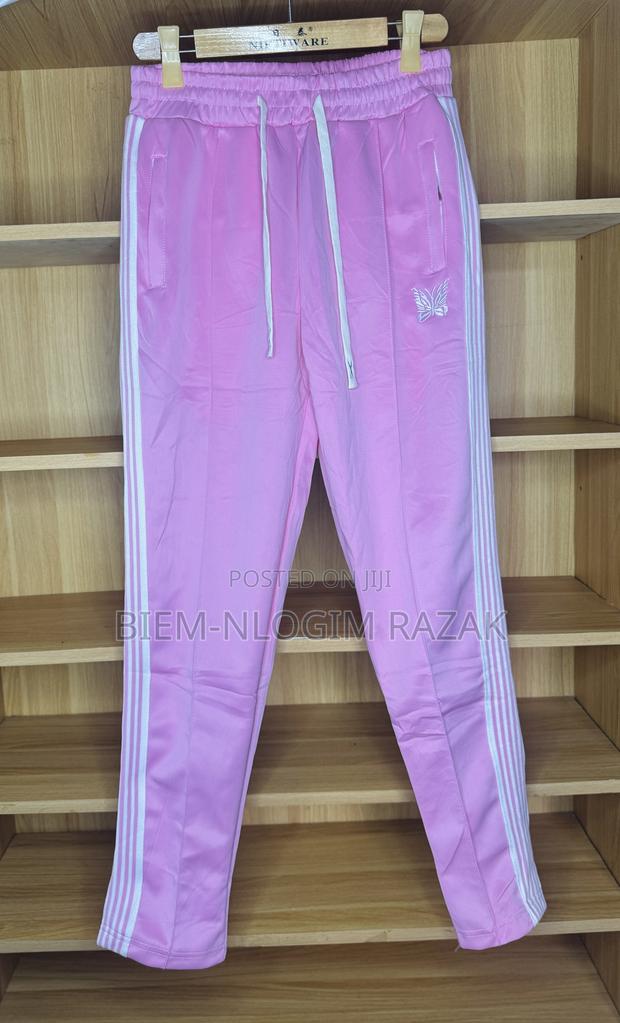 Plain White N Other Multi Colored Joggers Available in Stock · Photo 6