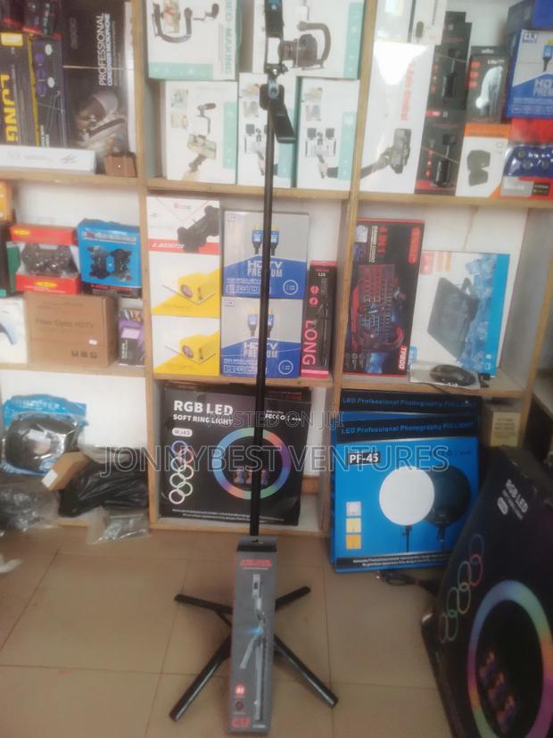 C17 Tracking Gimbal C17 Selfie Stick · Photo 2