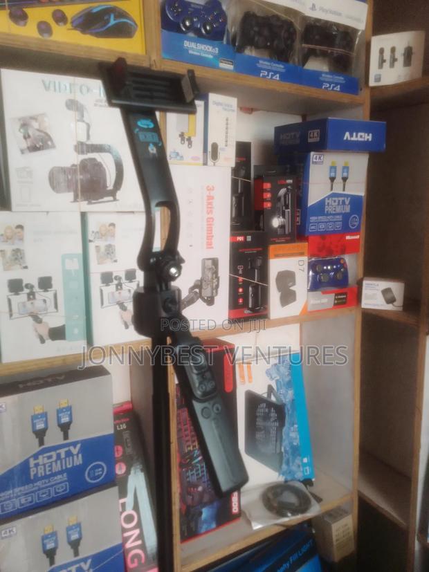 C17 Tracking Gimbal C17 Selfie Stick · Photo 7