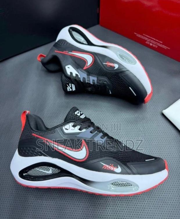 Nike Air Running Og Black Red and White · Photo 2