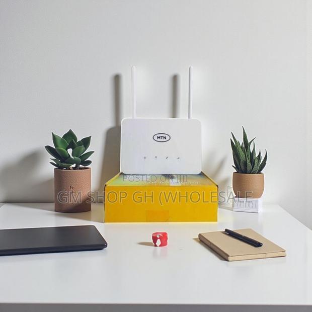 MTN Universal Broadband 4g Router + Backup Battery (344444) · Photo 1
