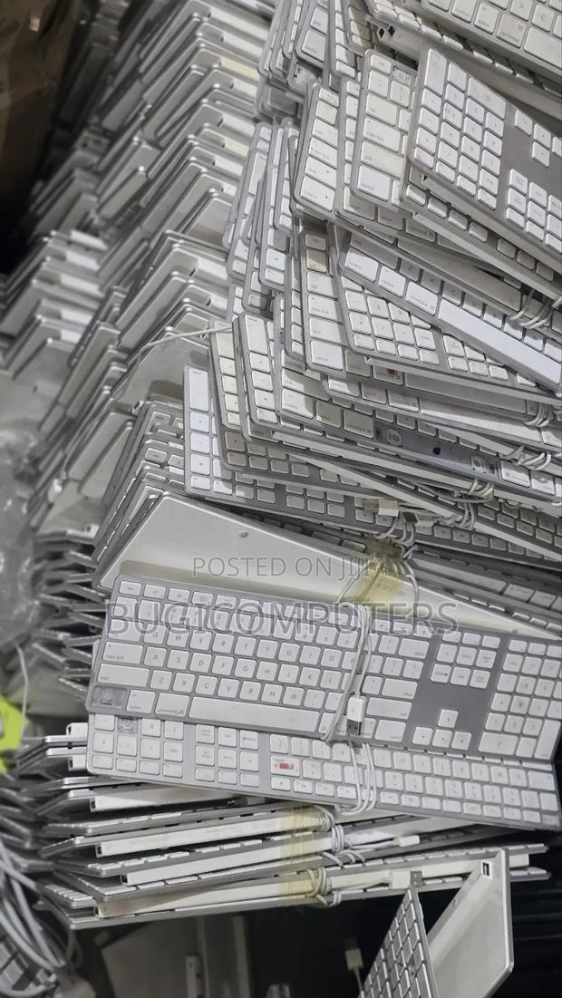 Original Apple Keyboard From Usa · Photo 3
