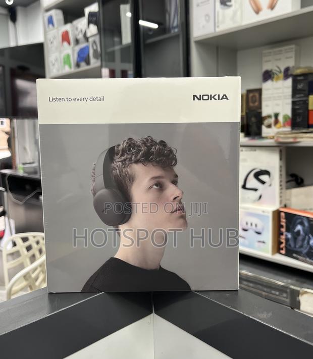 Nokia Essential Wireless Headphones · Photo 1