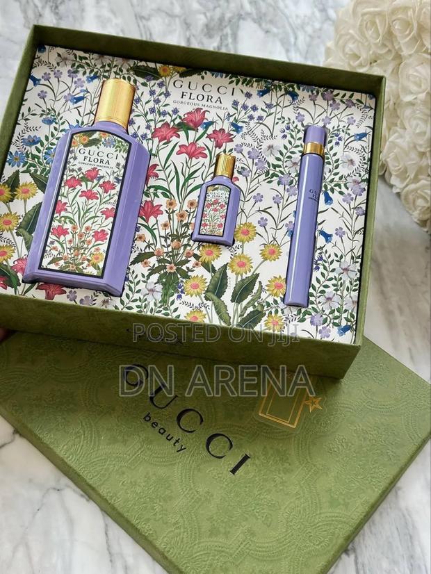 Gucci Flora Gorgeous Magnolia Eau De Parfum Gift Set. · Photo 1