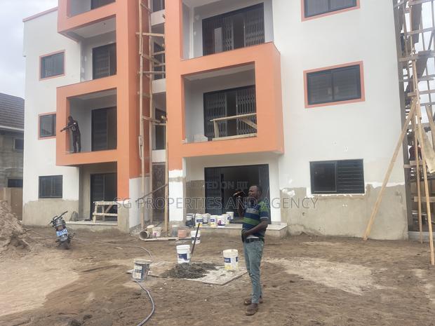 2bdrm Apartment in Lashibi, Sakumono for rent · Photo 3