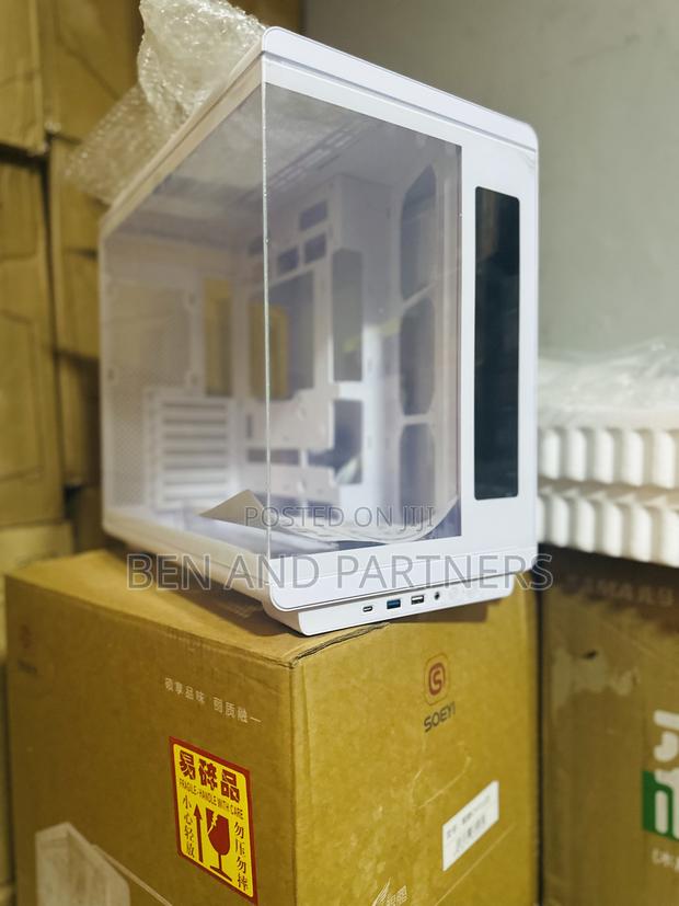 Seoyi Atx Pc Case With Ips Display, Type-c & Support Back Connect · Photo 1