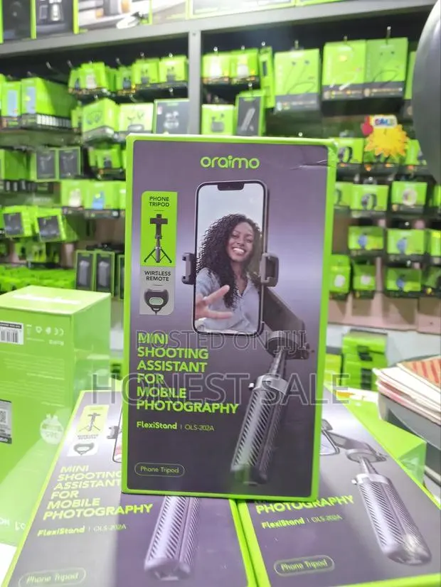 FlexiStand Phone Tripod With Fill Light and Bluetooth Remote Control · Photo 1