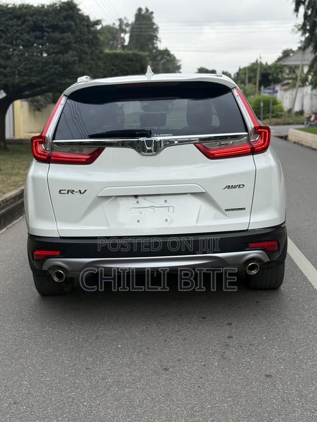 Honda CR-V Touring 4dr SUV AWD (1.5L 4cyl CVT) 2017 White · Photo 7