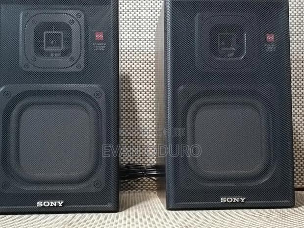Sony Bookshelf Speakers Good Sound Quality Front or Real Speak Avr · Photo 1