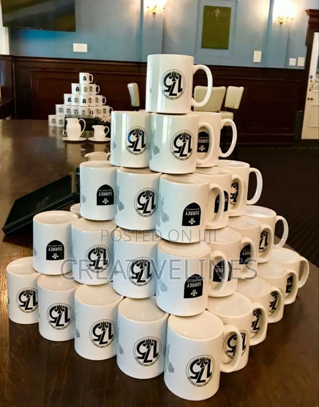 White Abd Black Mug · Photo 1