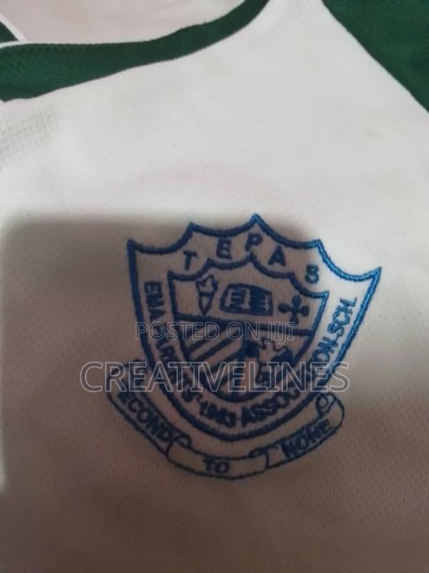 Crest Embroidery · Photo 1