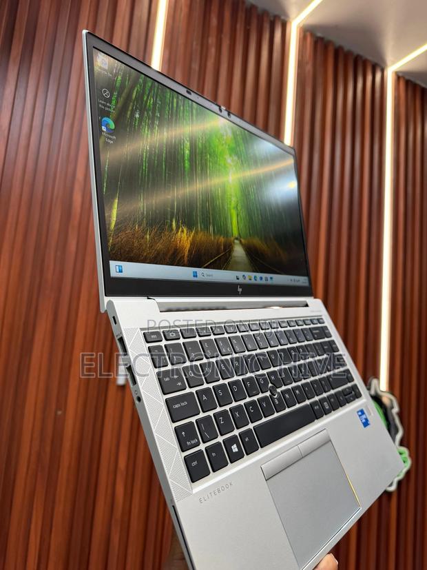 Laptop HP EliteBook 845 G10 16GB Intel Core I5 SSD 256GB · Photo 5