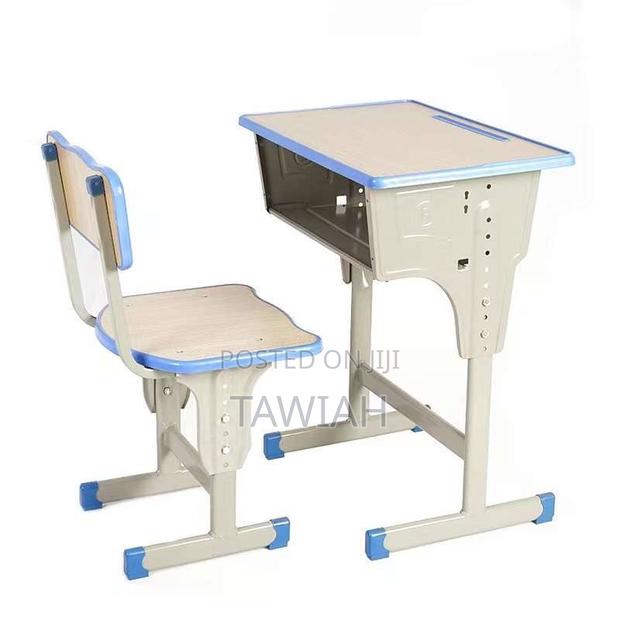 Students Tables and Chairs · Photo 1