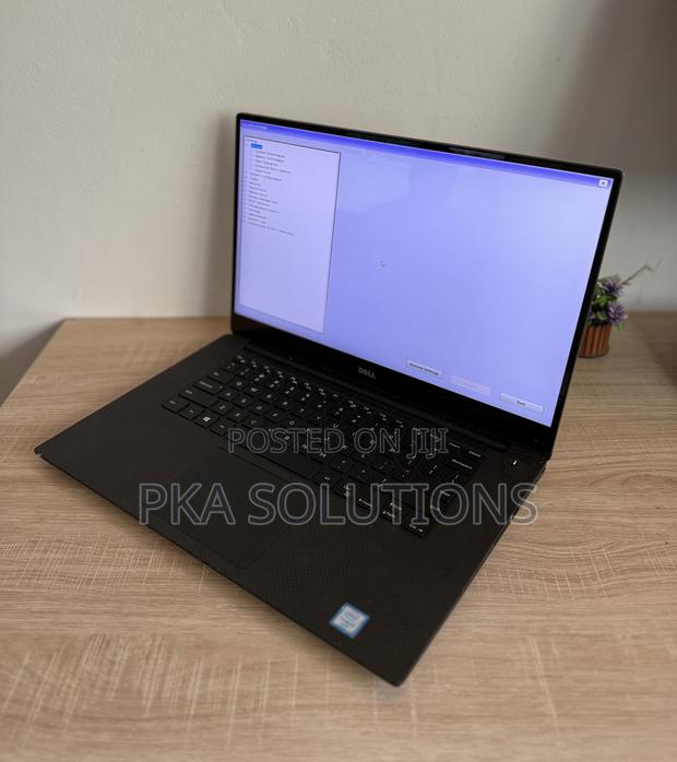 Laptop Dell XPS 15 24GB Intel Core I5 SSD 256GB · Photo 3