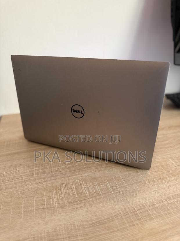 Laptop Dell XPS 15 24GB Intel Core I5 SSD 256GB · Photo 1